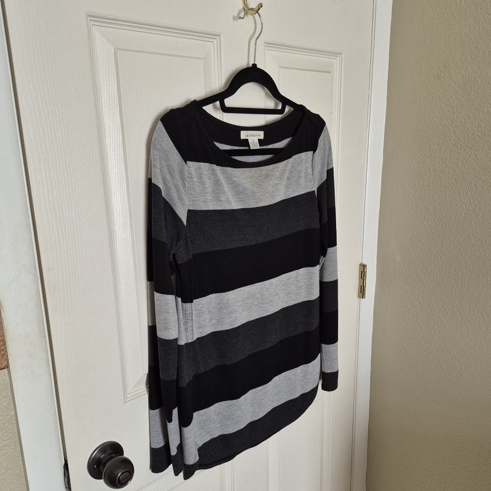 Liz Claiborne Women's Black and Gray Striped Sweater